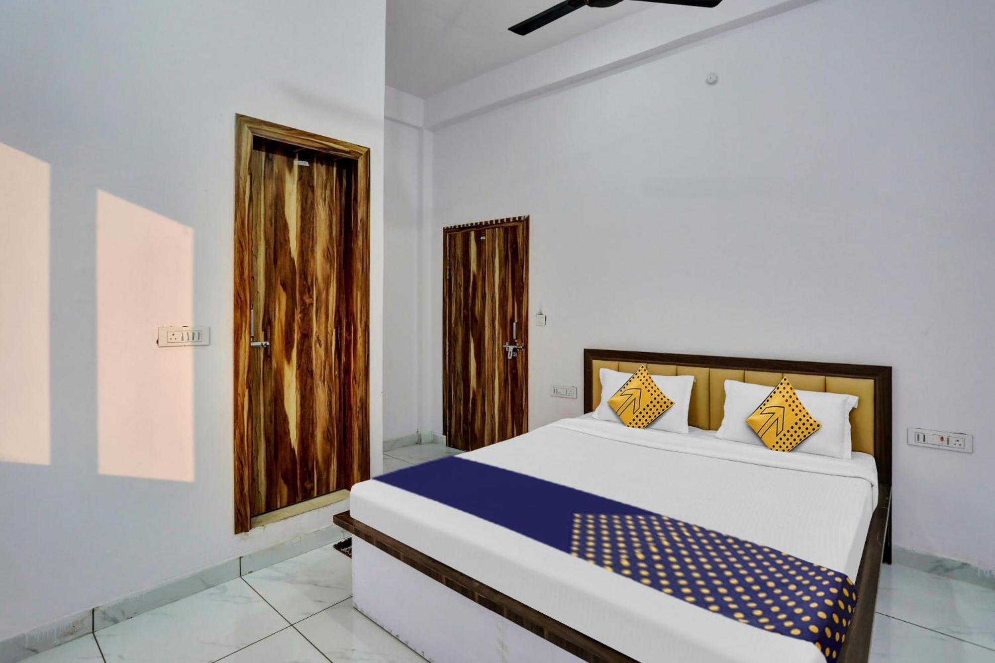 Bāzpur Hotel O Sardarji Hotel And Restaurant מראה חיצוני תמונה